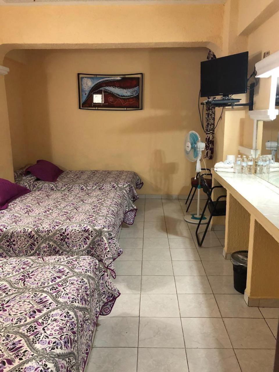 Hotel Catedral 圣胡安－德洛斯拉戈斯 外观 照片